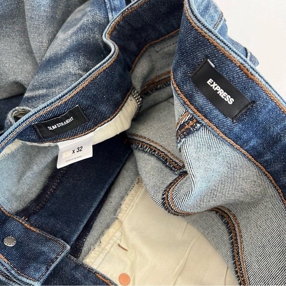 Express size 32 X 32 Slim Straight Evans Blue Denim Jeans Stretchy Distressed - Picture 5 of 6